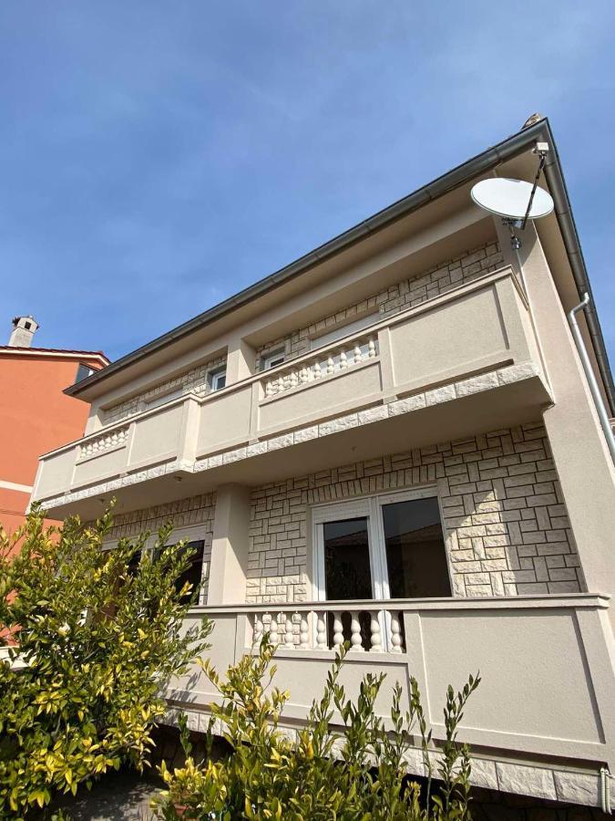 Apartman Branka Rab Town Bagian luar foto
