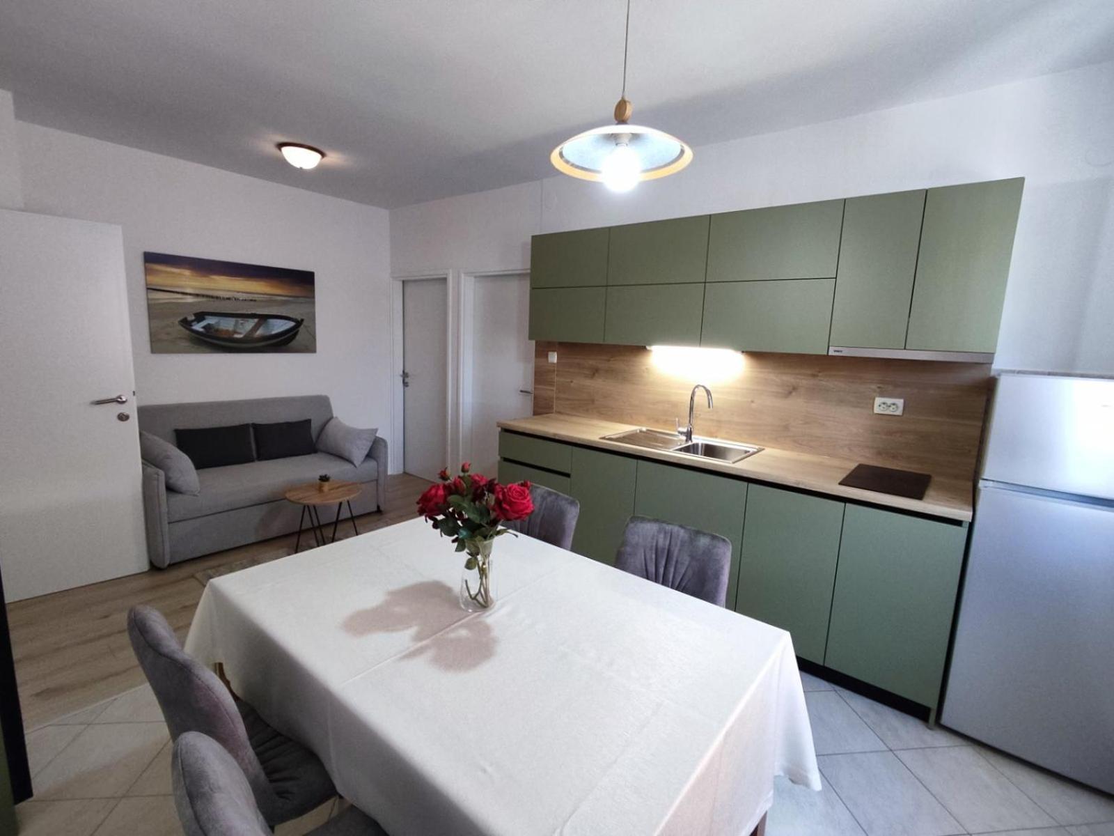 Apartman Branka Rab Town Bagian luar foto